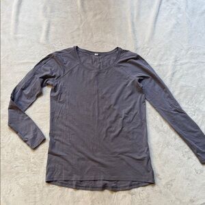 lululemon athletica Long Sleeve Tee - Gray